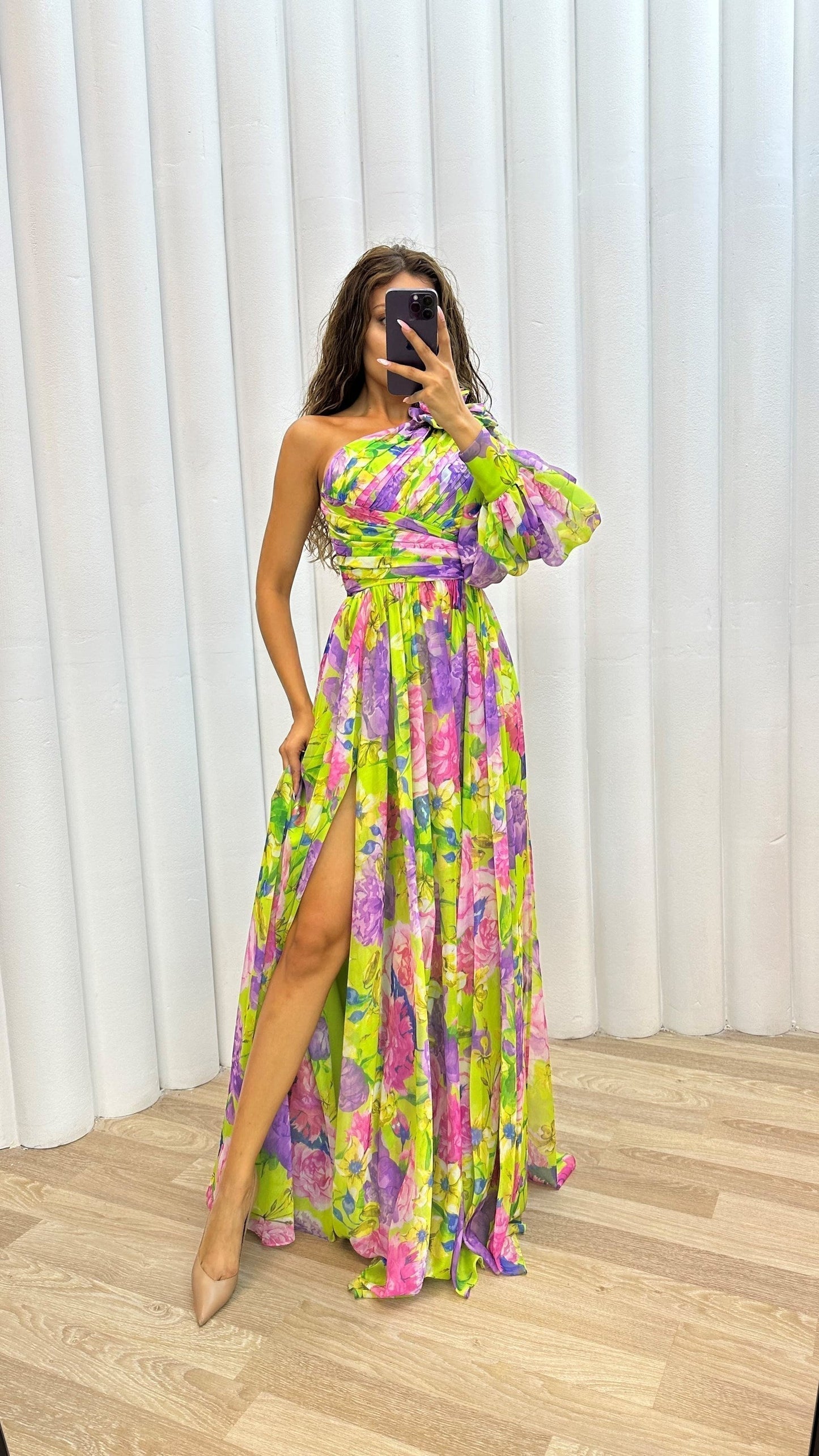 Anna - Robe élégante à manches longues