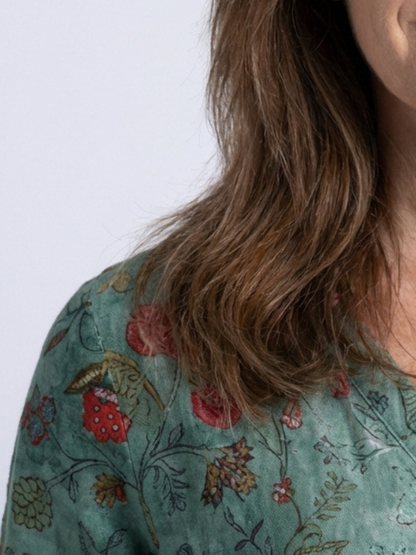Marina | Robe maxi à décolleté en V floral avec manches trois-quarts