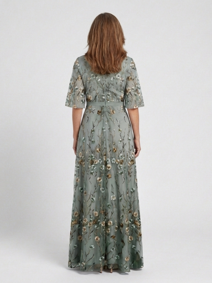 Evadne | Robe maxi florale à décolleté en V avec manches courtes
